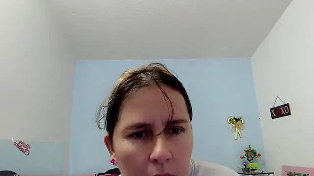 Chat XXX en directo de victoria_jones