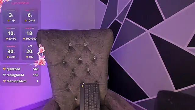 XXX chat uživo modela alyssa_magiic