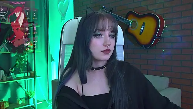 Chatroom XXX en direct de LiliLuna