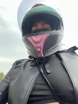 AlannaEvons Chat XXX in diretta