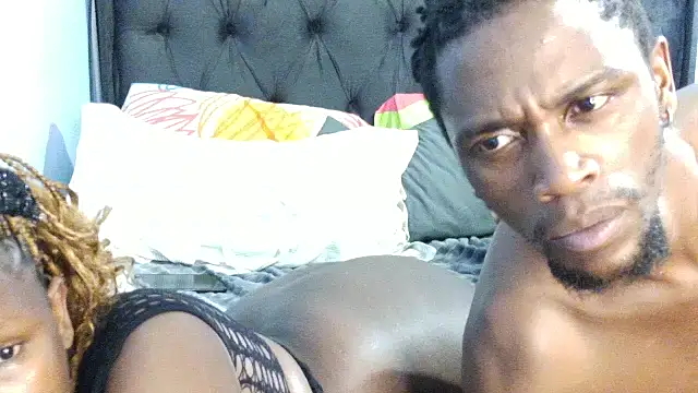 Chatroom XXX en direct de Dandelion_enigman