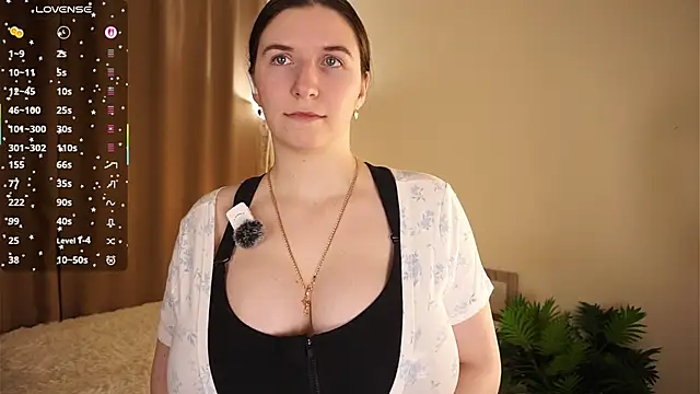 XXX chat uživo modela LuannStockbridge