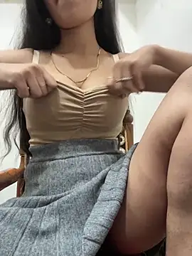 Thirsty_Malika 现场XXX聊天