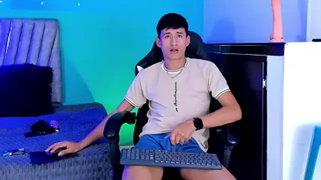 NicolasTorrez Live XXX-Chat