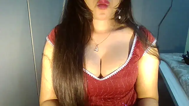 Yashika_Loves Chat XXX live