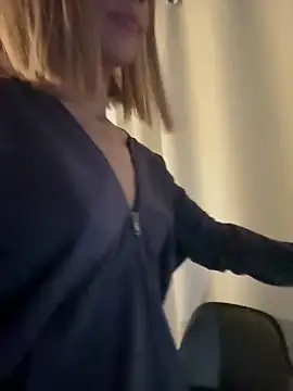 Chat +18 de SweetBunnyGF ao vivo