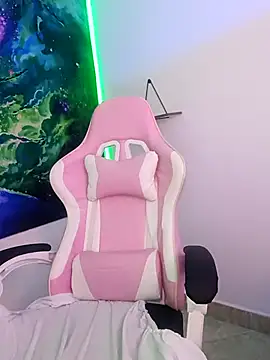 Mady_cooper Adlı Modelin Canlı XXX Sohbeti