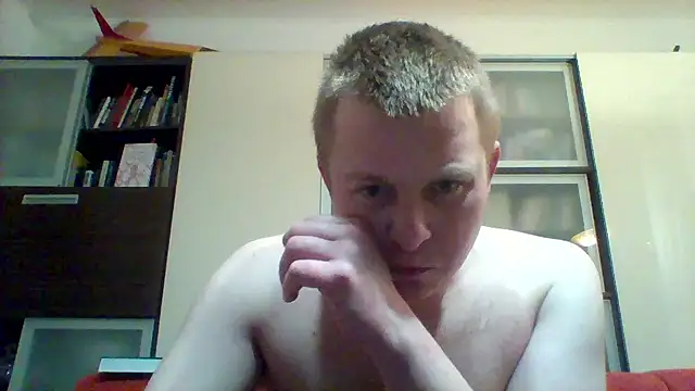 دردشة Matttthees الجنسية المباشرة