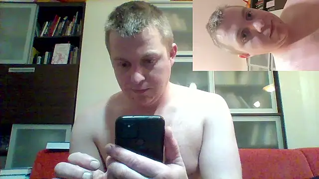 Show modela Matttthees na web-kameri