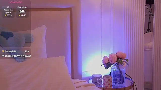 MollyHilton Live XXX-Chat