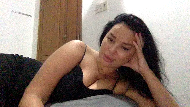 Fayronna 라이브 XXX 채팅