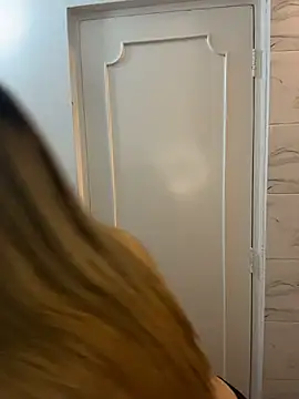 Онлайн чат XXX Antonella_Julieta