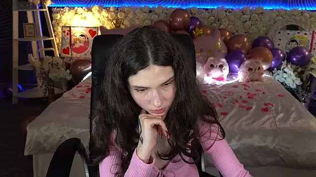 Show modela BabyFlowerr na web-kameri