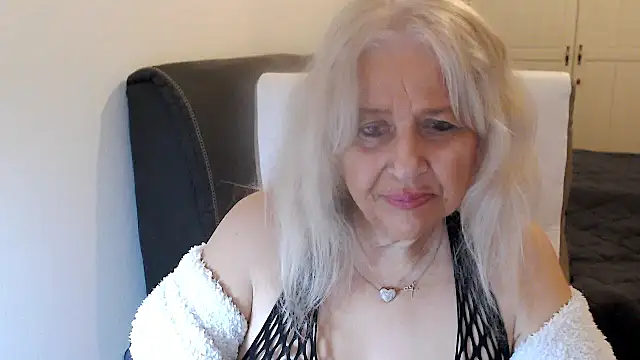 Chat +18 de SusiLifeXXX ao vivo