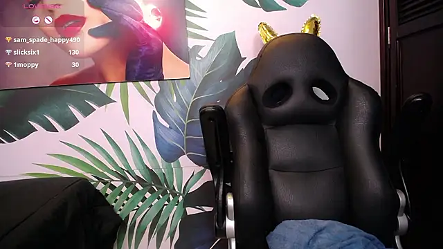 shantala_krisha Adlı Modelin Canlı XXX Sohbeti