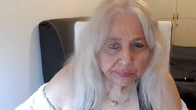 SusiLifeXXX Adlı Modelin Canlı XXX Sohbeti