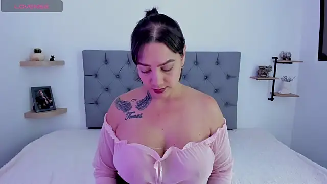 Chatroom XXX en direct de Saraarouusee