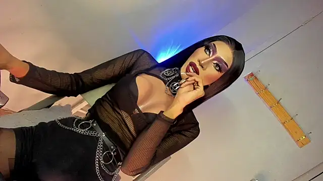 Show modela anitacruise na web-kameri