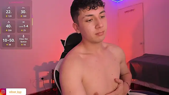 oliver_kyy Adlı Modelin Canlı XXX Sohbeti