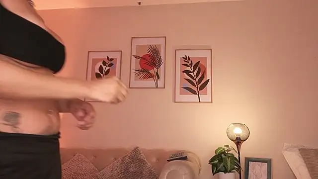 DahianaWalcott: απευθείας συνομιλία ΧΧΧ