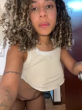 Belkaj লাইভ XXX চ্যাট