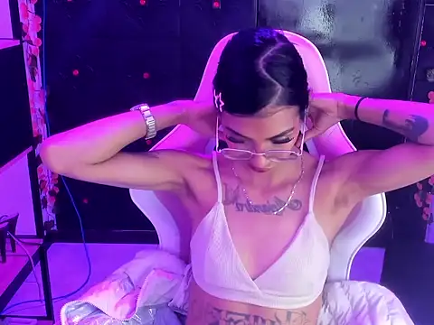 Chat XXX ao vivo de KarlaSlutSkinny__