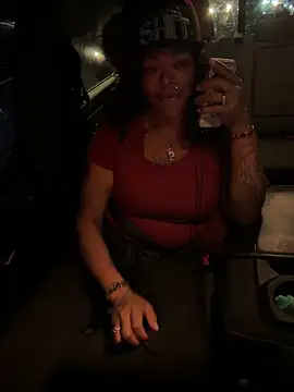 HaloRodeoLover2 Chat XXX in diretta