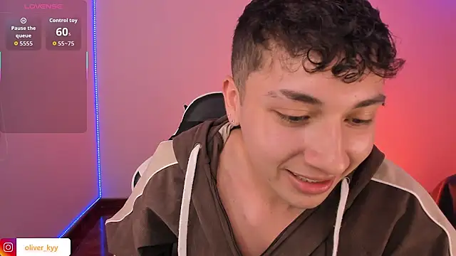 oliver_kyy Show Webcam
