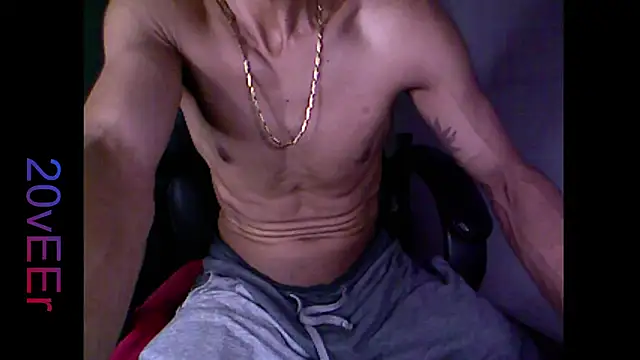 20vEEr Adlı Modelin Canlı XXX Sohbeti