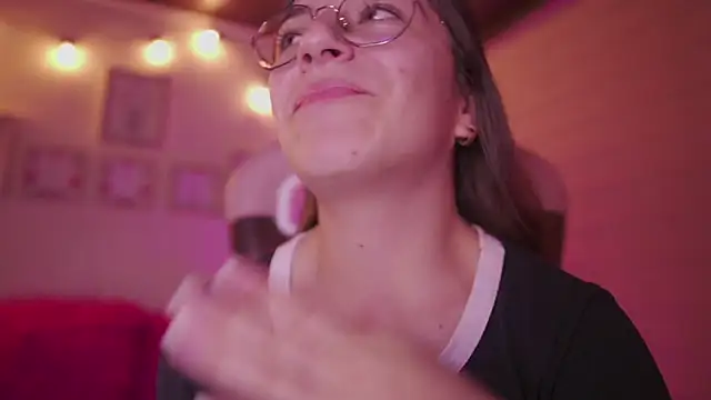 milly_kenner Adlı Modelin Canlı XXX Sohbeti