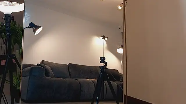 angelinepossy élő XXX-chatje