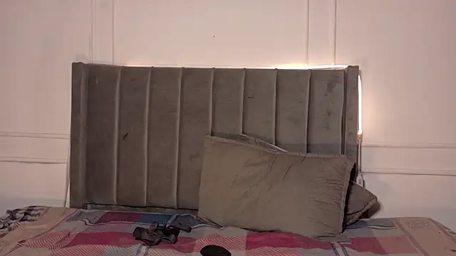 luxuryheaven_8のライブXXXチャット