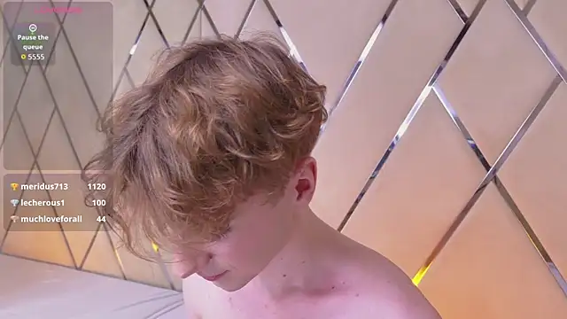 XXX chat uživo modela Paul_Holt