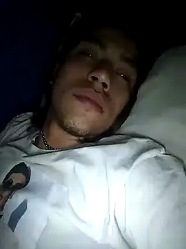 AlexAlejandro13のライブXXXチャット