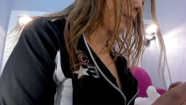 Chat +18 de Bonniie_22 ao vivo