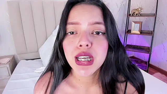 แชท XXX สดของ ViolettaRousee_