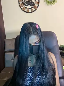 its_ur_floraのライブXXXチャット