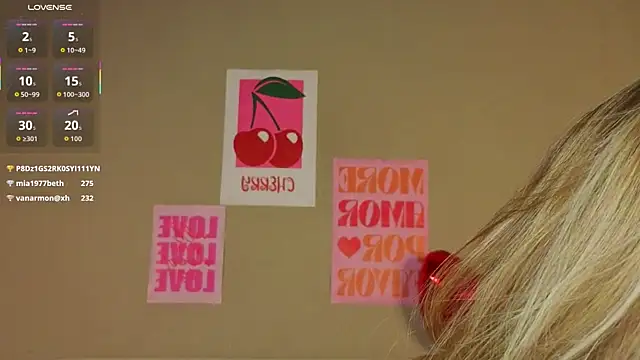 TiffinyMergist 라이브 XXX 채팅