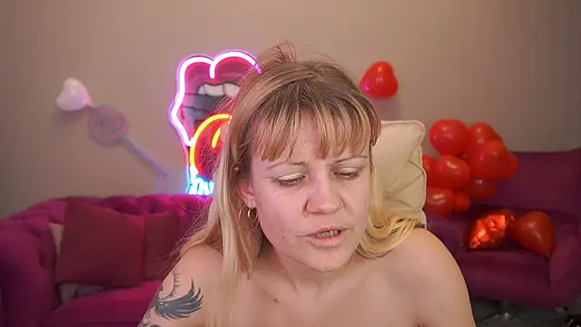 Онлайн чат XXX BellaLaPetit