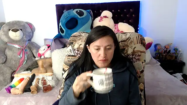 Chat XXX en directo de Lorenahot_06