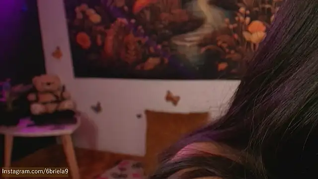 Chat XXX en directo de 6Briela9_