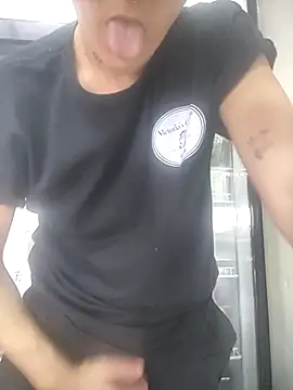 Show modela ChaXXXLy1 na web-kameri