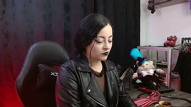 LunaTikka Chat XXX in diretta