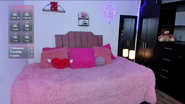 Nina_curvesのライブXXXチャット