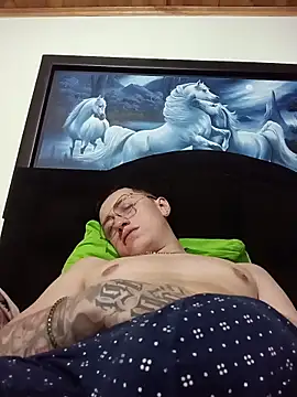 Emmanuel_Lust élő XXX-chatje