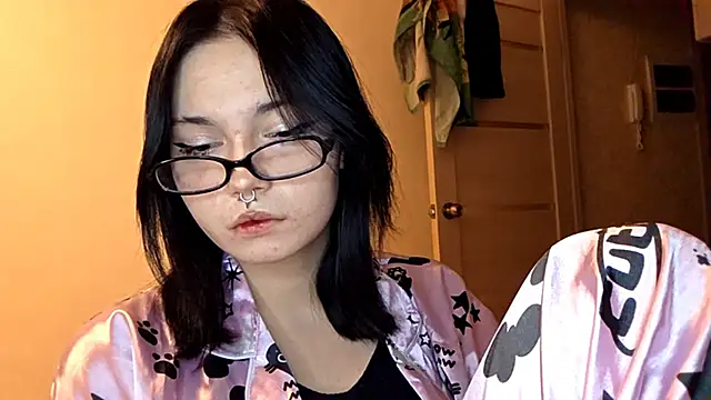 دردشة Goth_cute الجنسية المباشرة