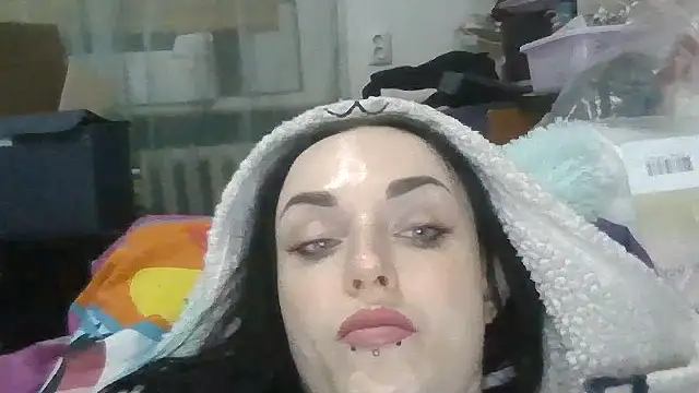 Chat +18 de Trinsy_Love ao vivo