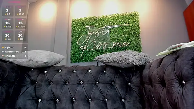 Chatroom XXX en direct de danielebeck