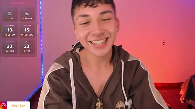 oliver_kyy 现场XXX聊天