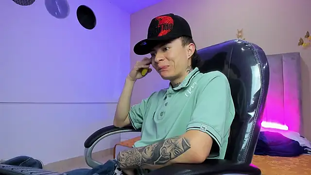 Nascary_Fox 现场XXX聊天